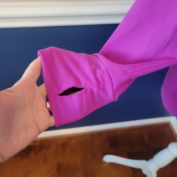 LIVI Active Purple Sweater - Picture 3 of 5